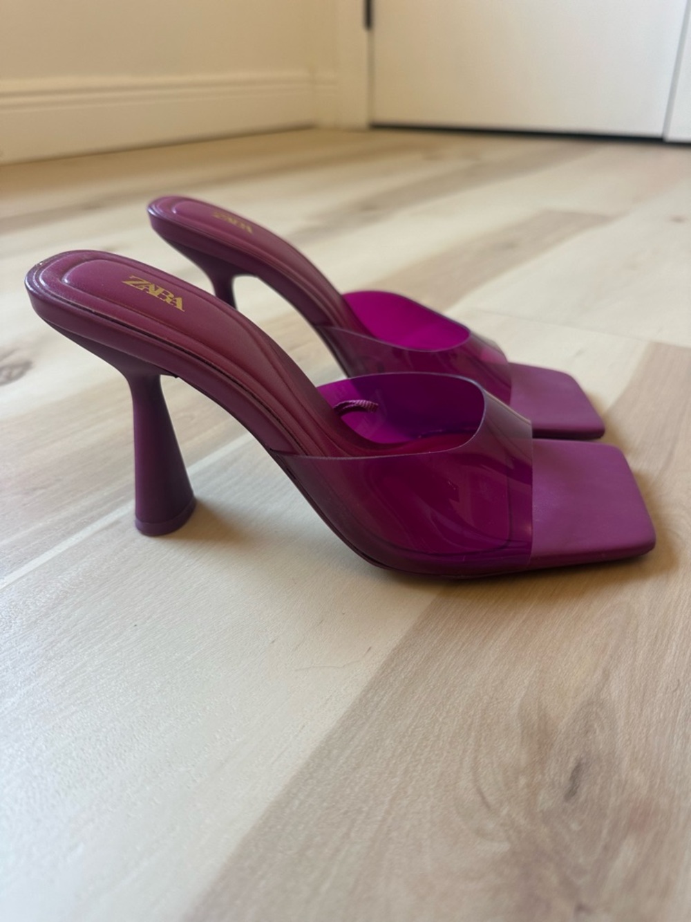 Zara Magenta Slide Mules with Transparent Band - Picture 2 of 3
